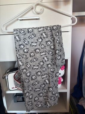 Cozy Gray Cat Print pants